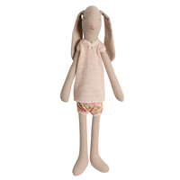 Medium Bunny, Ljus flicka